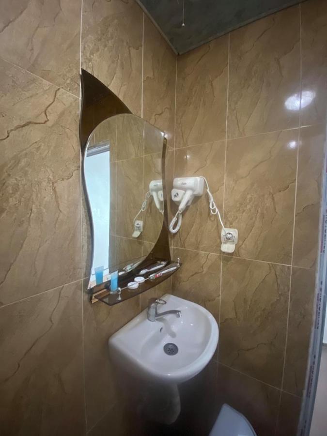 Elite Palace Plus Hotel Батумі Екстер'єр фото