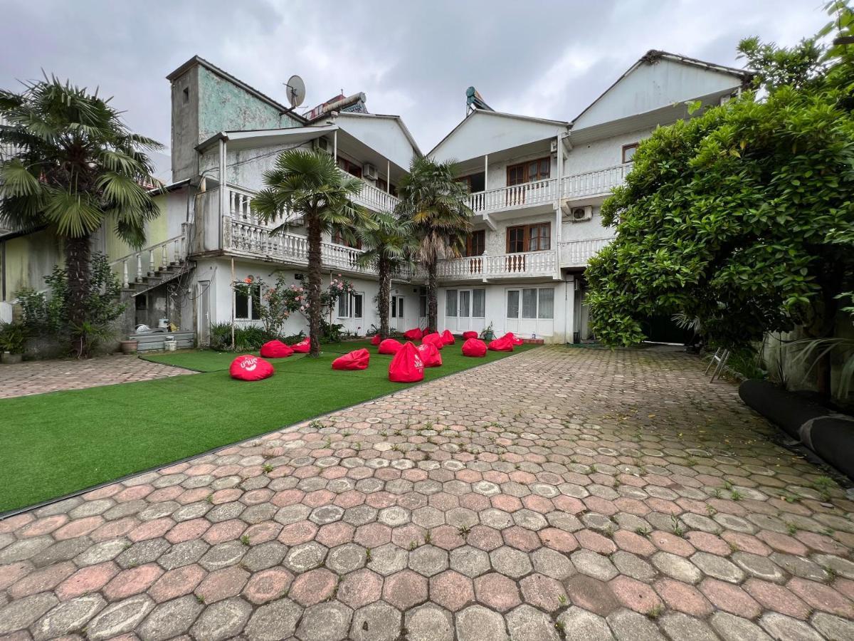 Elite Palace Plus Hotel Батумі Екстер'єр фото