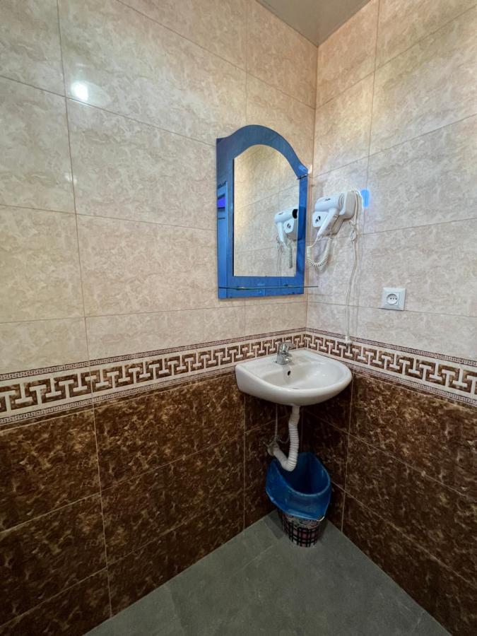 Elite Palace Plus Hotel Батумі Екстер'єр фото