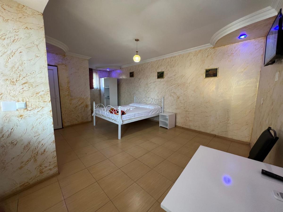 Elite Palace Plus Hotel Батумі Екстер'єр фото